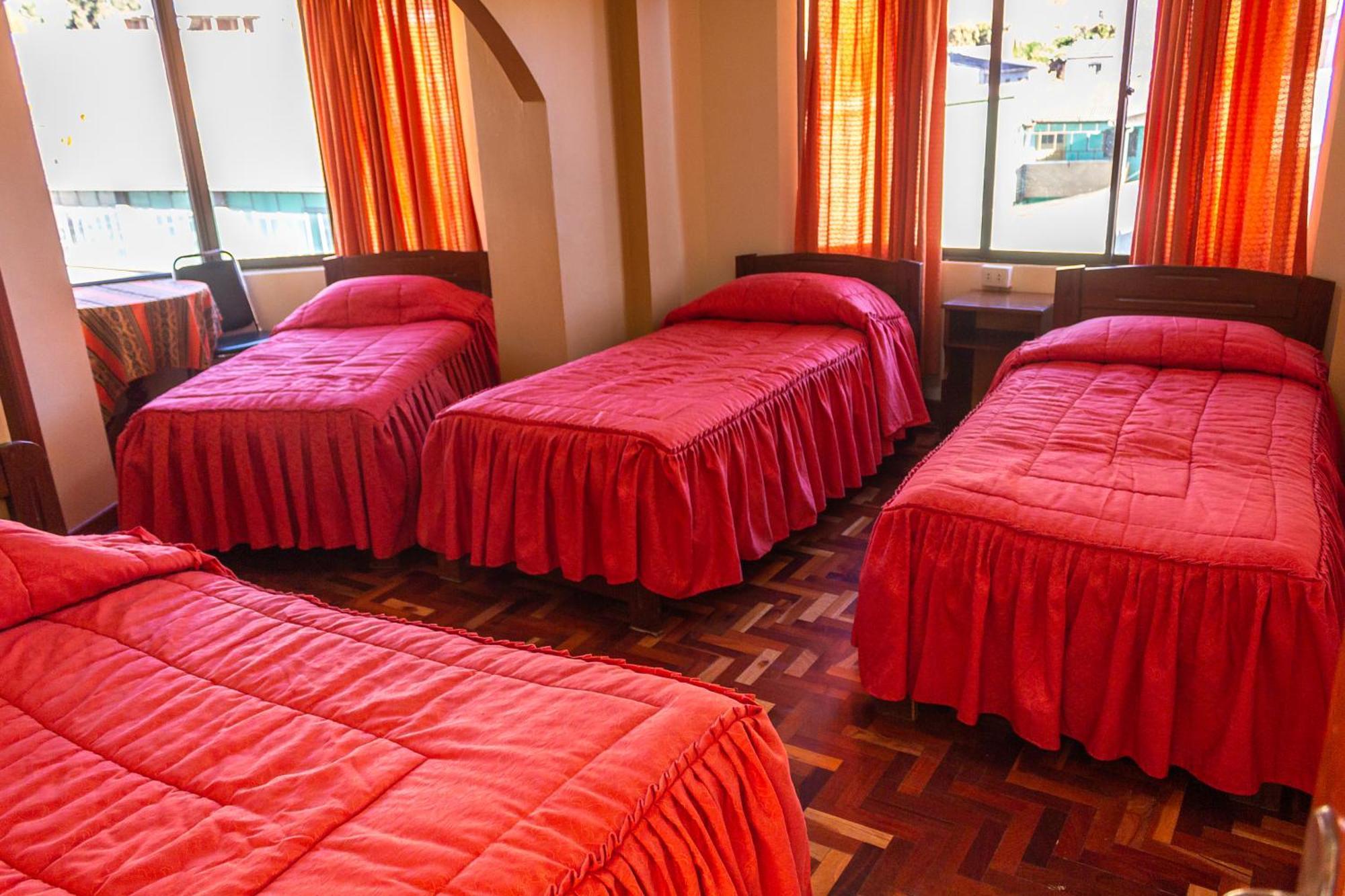 Hostal Sonia Copacabana  Zewnętrze zdjęcie